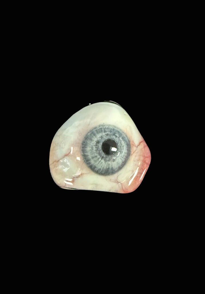 Custom vs Stock Prosthetic Eyes: What’s the Difference?